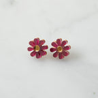 Daisy Stud Earrings: White & Gold