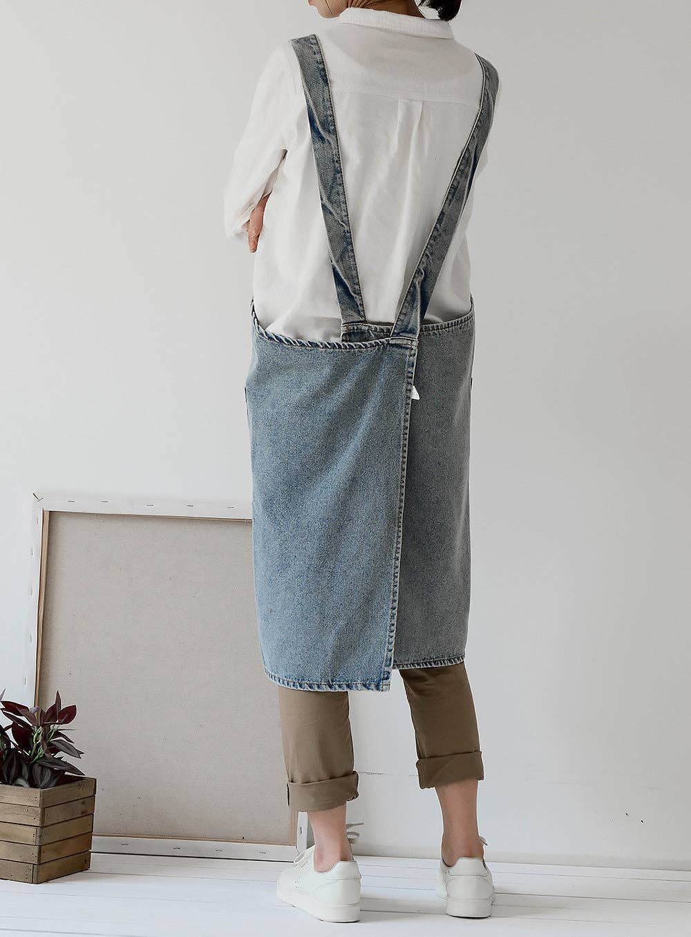 Gohobi Japanese Style Washed Denim Cotton Apron: Dark Blue