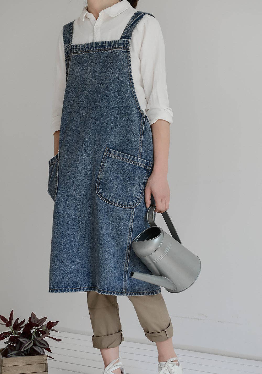 Gohobi Japanese Style Washed Denim Cotton Apron: Dark Blue