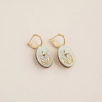 Celestial Seaweed Oval Hoop Earrings: Pearly-lemon-acrylic-with-gold