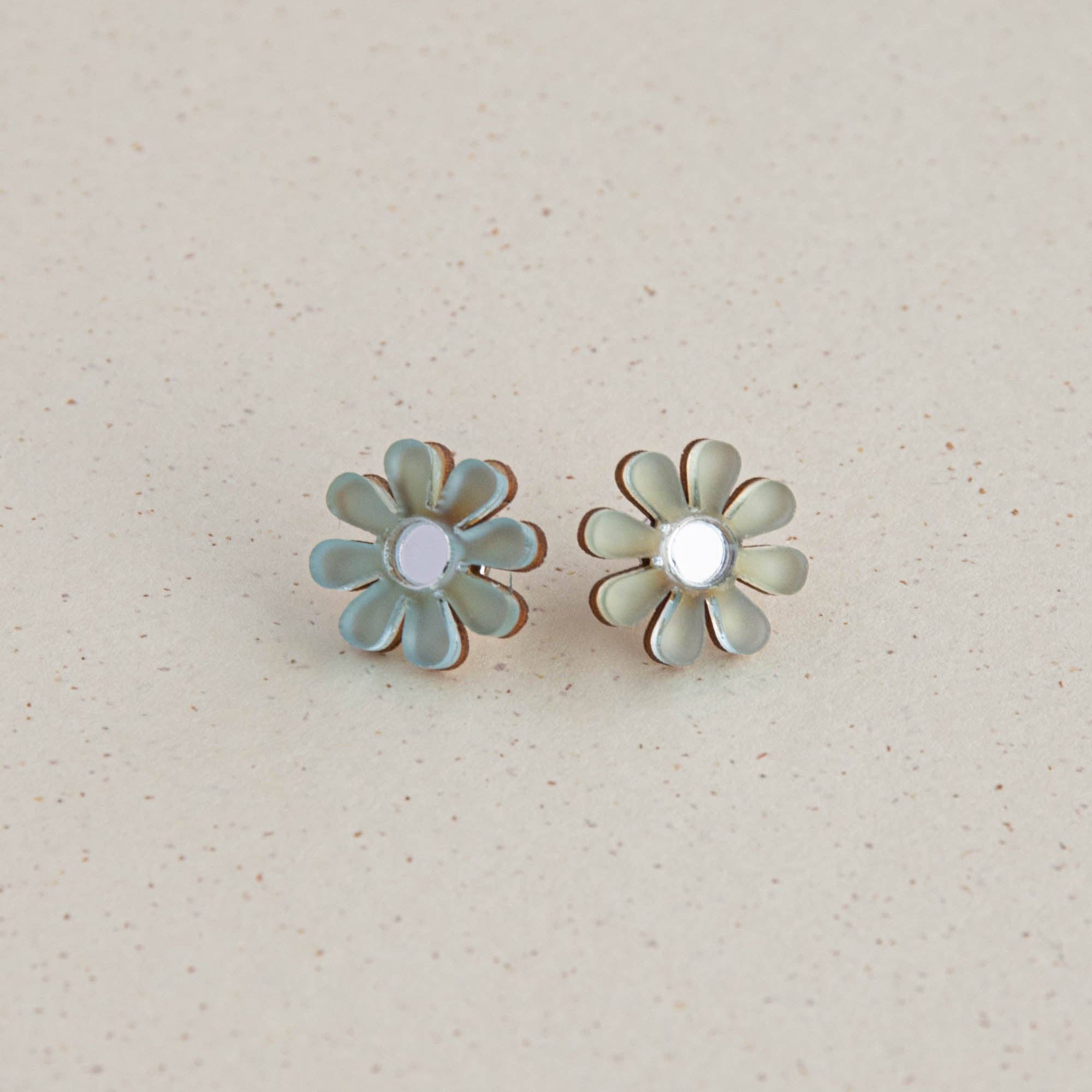Daisy Stud Earrings: White & Gold - All Good Things