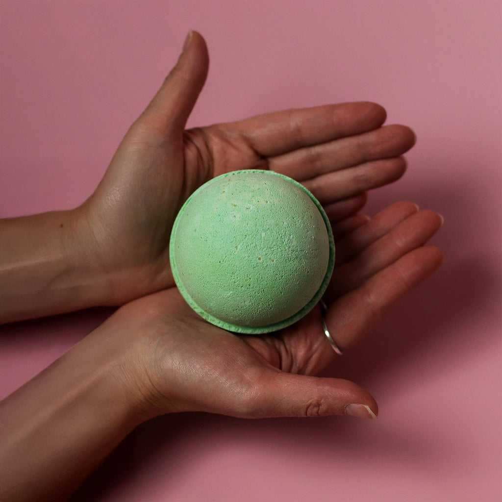 Essential Oil Bath Bomb White Label Peppermint & Tea Tree Bath Bomb 180g - All Good Things