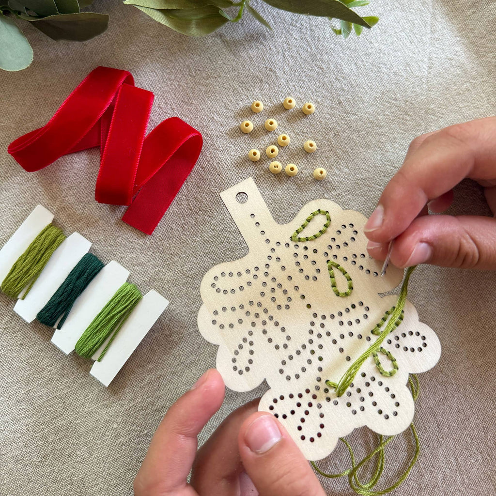 Make Your Own Stitched Mistletoe Decoration - All Good Things