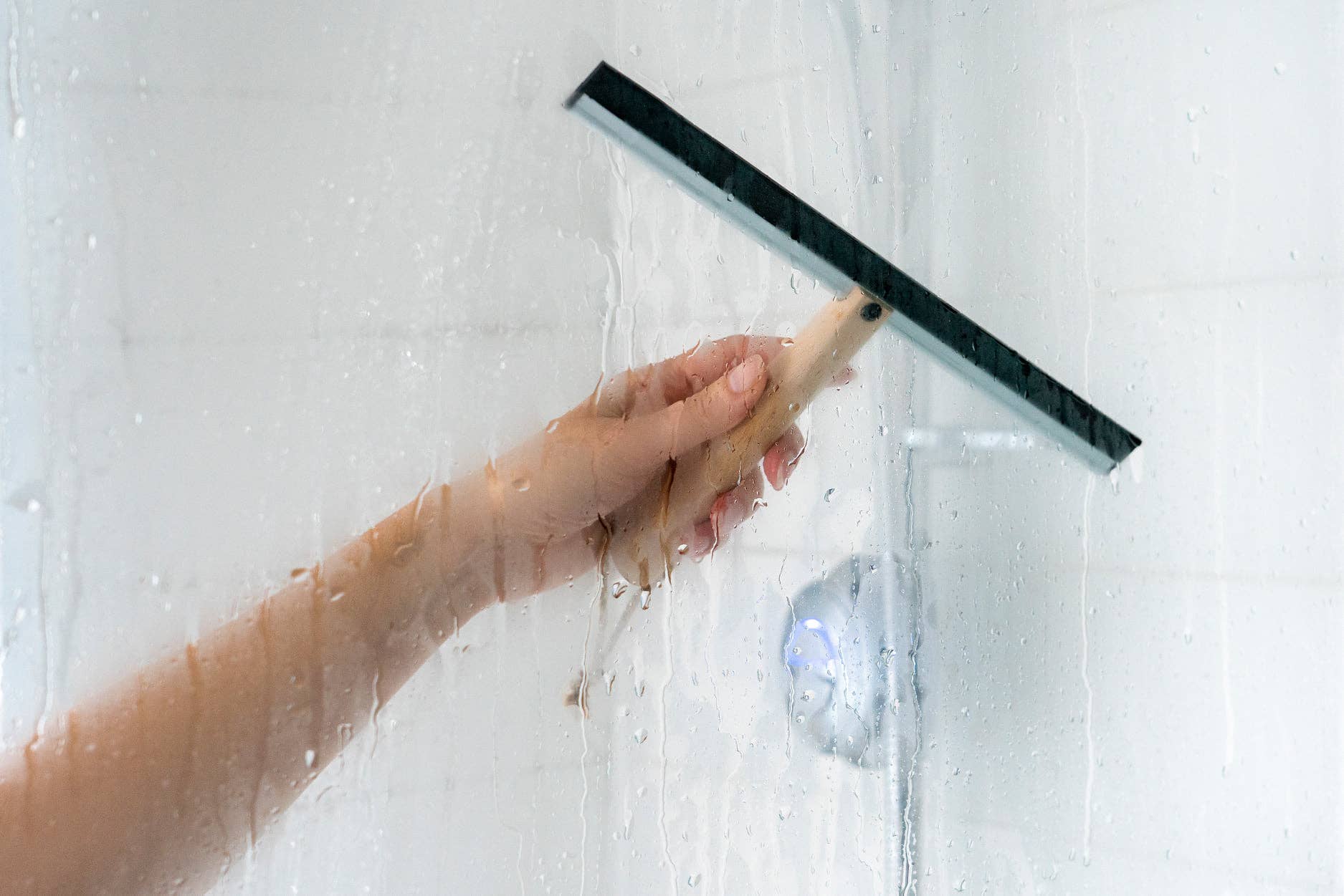 Wooden Glass Squeegee (FSC 100%) - All Good Things